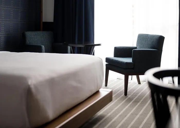 Cambria Hotel Boston Somerville